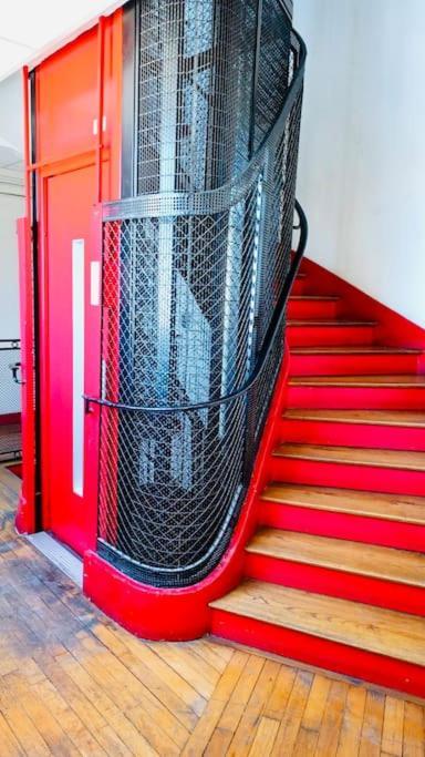 Appartement Vue Tour Eiffel Ligne 14 A Cote De Paris ジャンティイ エクステリア 写真